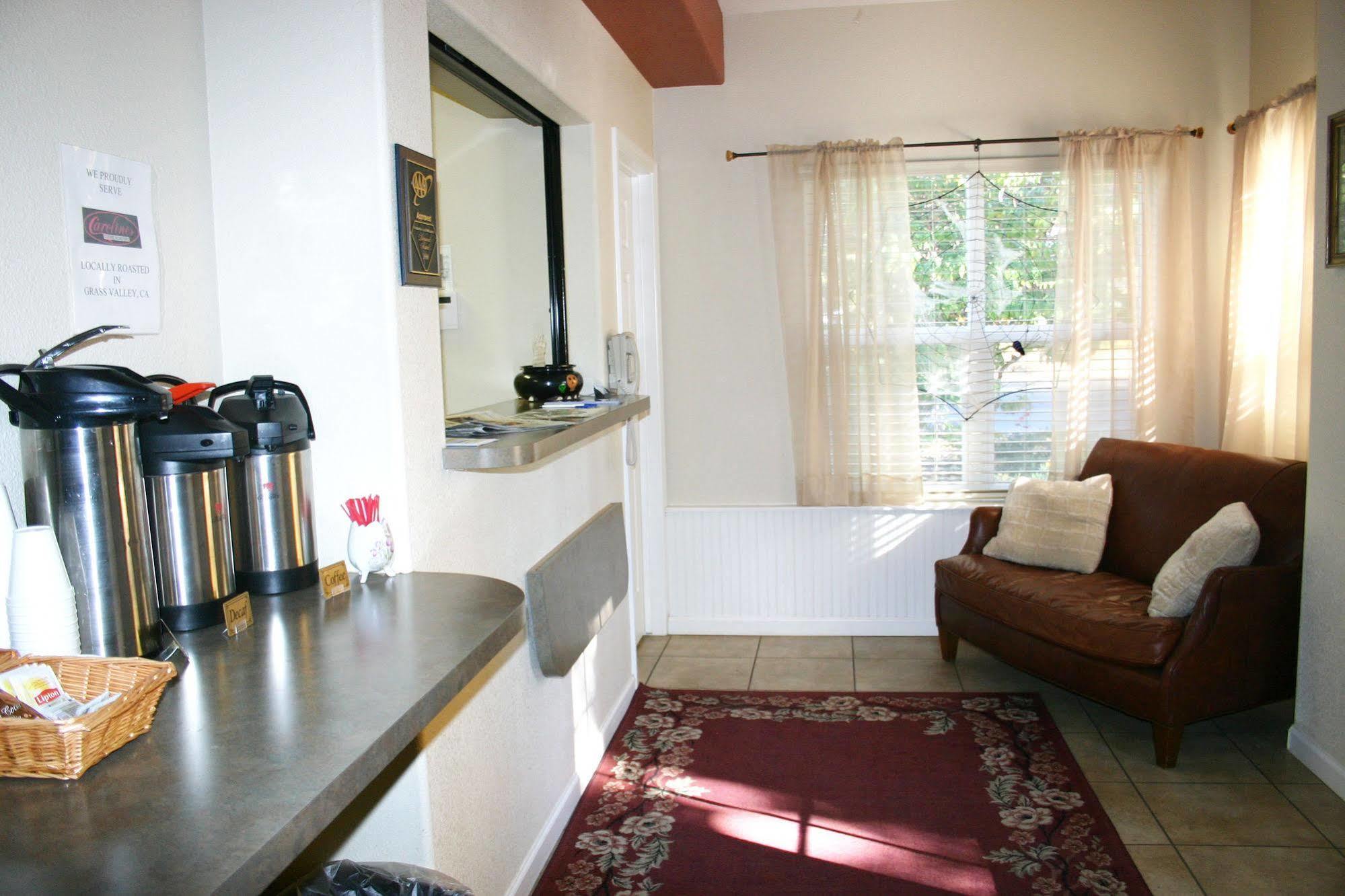 Nevada City Inn Интерьер фото